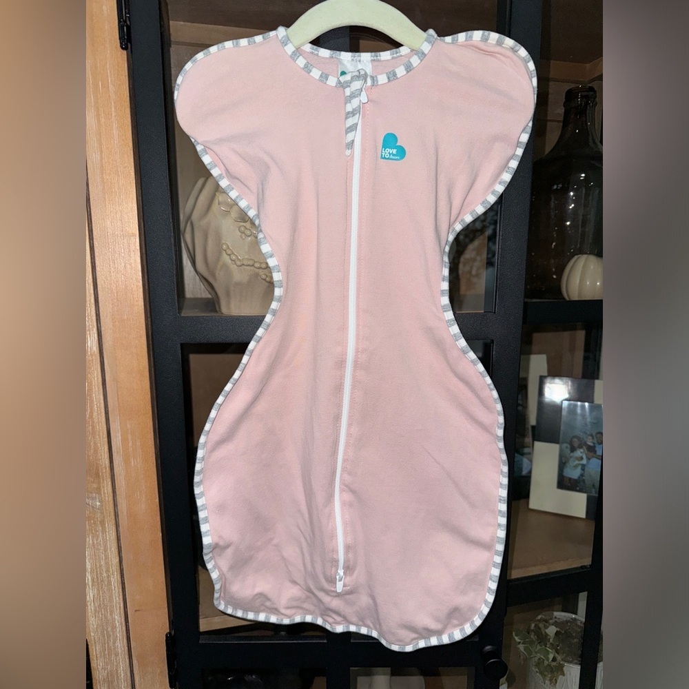 Love To Dream swaddle baby sleep sack arms up newborn size small pink zipper up